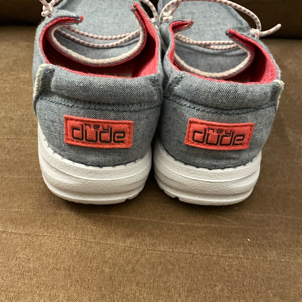 Hey Dude - Picture 4 of 8